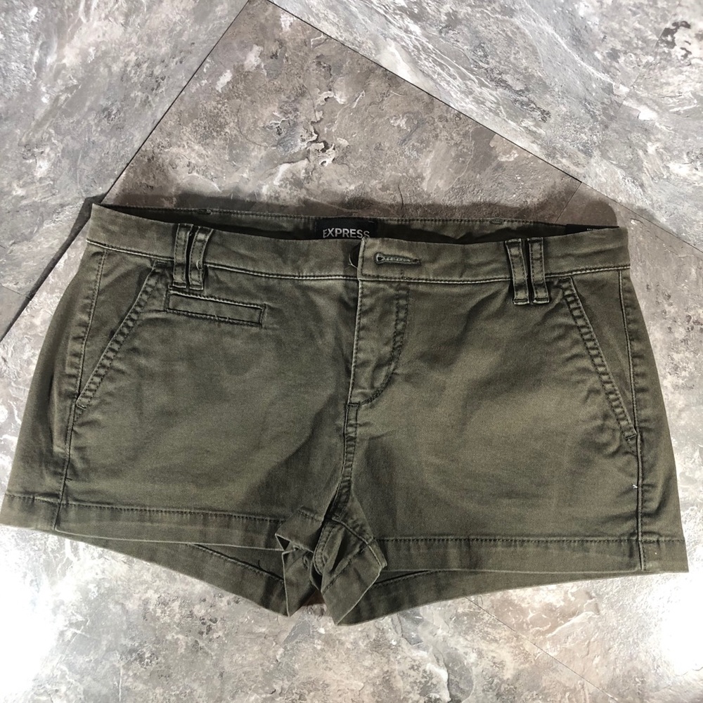 Express Low Rise Shorts - Size 4 - New